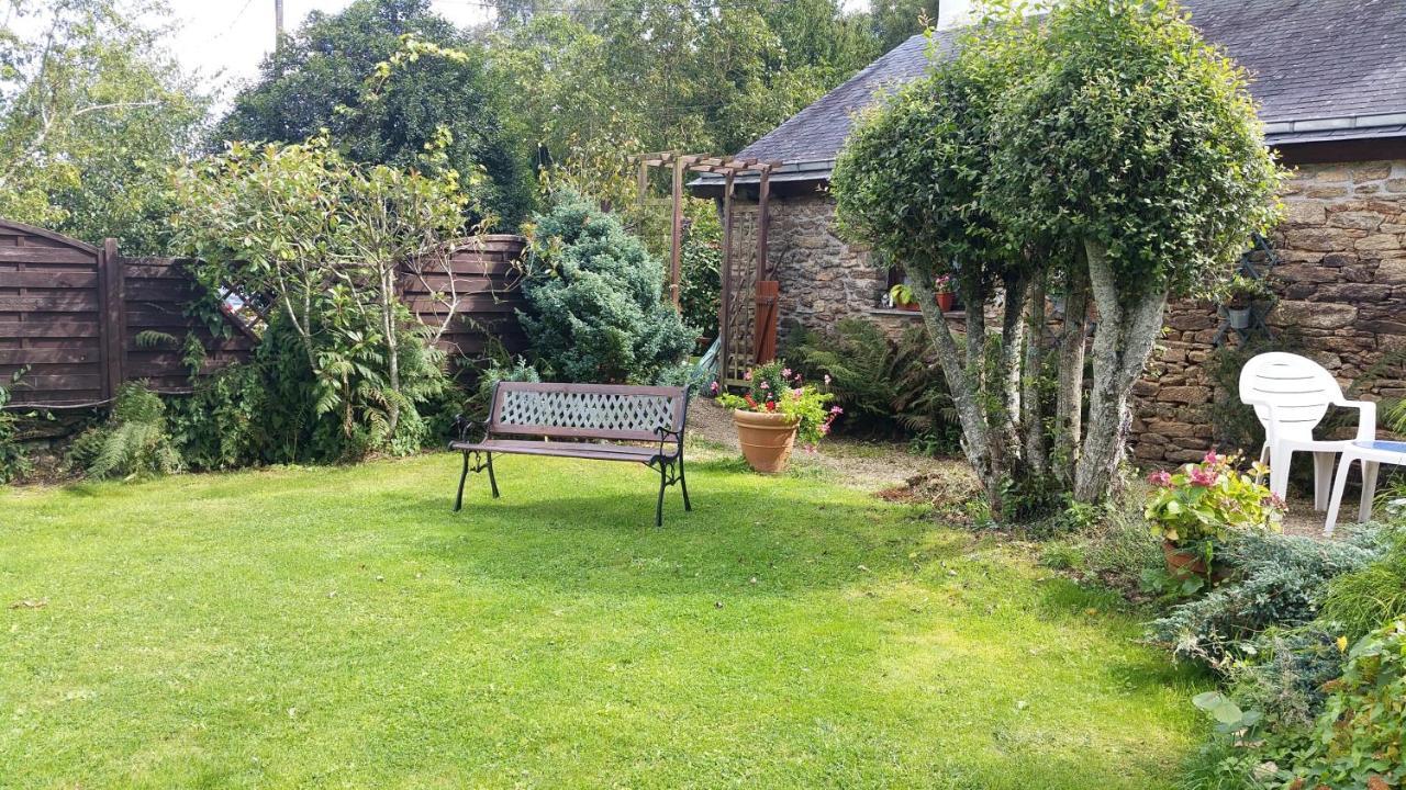 Gites De Camors Exterior photo