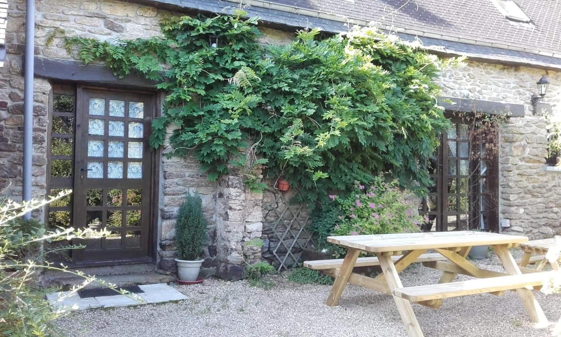 Gites De Camors Exterior photo